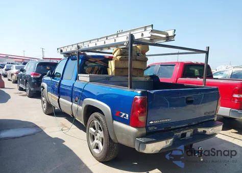 2003 Chevrolet Silverado 1500 Ls из США, поврежденный, VIN 2GCEK19T031388343